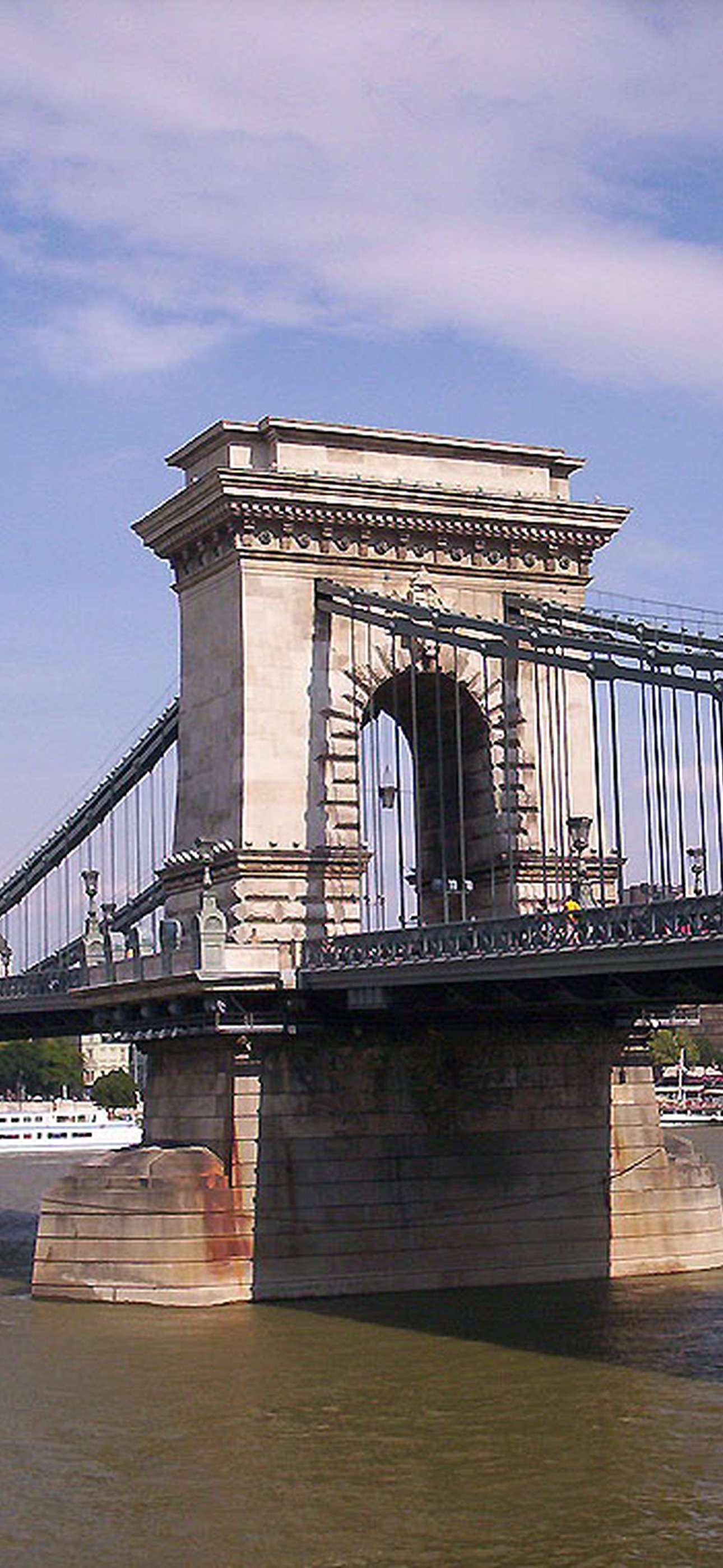 Szechenyi Chain Bridge wallpaper preview